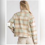 Umgee NWT  Brushed Twill Plaid Shacket Sz M Photo 3