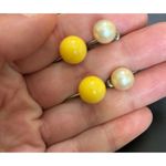 2 Vtg Clip On Screw Back Earrings Set Yellow & Faux Pearl Ball Design Photo 4