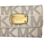 Michael Kors white small wallet Photo 0