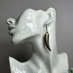Horn shape brass tone dangle earrings Photo 4