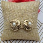 Gold Tone Round Swirl Faux Pearl Textured Clip On Earrings Fancy Wedding Formal Photo 0