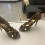 Rouge Helium Heels Elegant Leopard Print Peep-Toe 9 Preowned and gorgeous 
CLEAN Photo 7