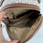 Michael Kors Outlet Sheila Medium Logo Backpack in Vanilla Photo 5