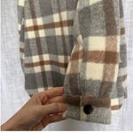 Amazon NWOT Plaid Flannel Shacket Button Down Photo 7