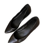 Vero Cuoio Black Flats Photo 1