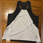 on cloud On Running Women’s NWT Tank-T Size Large Photo 3