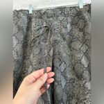 Good American  snake print cargo joggers size 4X Photo 3