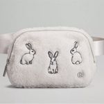 Lululemon Everywhere Belt Bag New Year 1L
Fleece Lunar Rabbit Plush Embroidery Photo 8