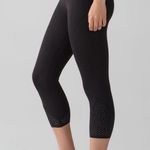 Lululemon  Anew Crop in Black 21” Size 4 Athletic Cropped Legging Photo 1