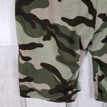 Le lis NWT Olive Green Camo Camouflage Fitted Biker Athletic Shorts Women's Photo 6