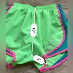 Nike  Tempo Women’s Sz‎ XS Bright Green/Hot Pink Athletic Shorts Photo 9