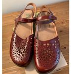 Naot Women's Arataki Cinnamon Leather NIB size 42 Red Photo 1
