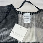 Liz Claiborne  TOP - Plaid to Tweed Wrap
‎ Poncho  One Size Photo 1
