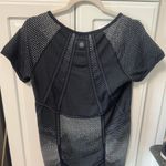 Athleta  Women’s Sportswear Top  Photo 2