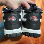 Brooks High Top Sneakers Photo 5