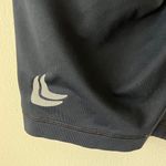 Patagonia Black Cropped Capri Leggings Photo 6