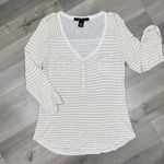 89th & Madison Striped Shirt V Neck Pocket Tee Roll Sleeve Beige White‎ Medium Tan Photo 10