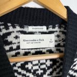 Abercrombie & Fitch Oversized Fair Isle Knit Sweater – Women’s Size Small Photo 4