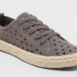 Universal Threads New! Soft faux suede star cutout espadrille sneakers Photo 0