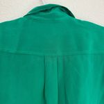 Equipment Femme Slim Signature in Emerald Green Washed Silk Button Down Shirt XS Photo 9