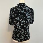 Ronni Nicole Vintage by Ouido Black and Blue Floral Buttondown Short Sleeve Top Photo 3