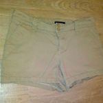 Tommy Hilfiger tan khaki shorts size 6 Photo 2