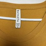 Athleta ‎ Mustard Yellow Sleeveless Ribbed Knit Top Women's Size Small Yoga Gym Photo 2