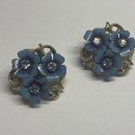 Avon Blue Enamel Rhinestone Flower Earrings Gold Tone Scroll Work Clip On Photo 0