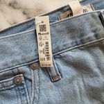 Madewell NWT 90’s Straight Jean 33 needs to be washed liquid spilled on front Photo 8