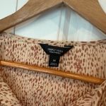 Vera Wang Simply Vera  White And Orange Pleated‎ Blouse Size Medium Photo 4