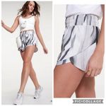 Calia By Carrie Underwood High Rise Step Up Shorts XS White Photo 1