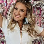 Dos Femmes Bride To Be Boot Earrings Photo 2