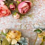 Brand New Gold Flower Disc Earrings Photo 0