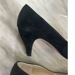 Salvatore Ferragamo Vintage 90s Ferragamo Black Suede Embroidered Gold Knot Round Toe Pump 8.5AA Photo 6