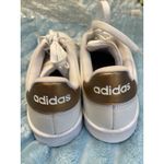 Adidas Advantage Tennis Shoes White Gold Cloudfoam Comfort Women's 7.5 Photo 4