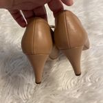 Chase and Chloe  Women 👠 size 9 BNWOT color tan Photo 9