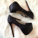Victoria Colasanto Bond Street Black Satin Pump Stiletto Size 6.5 Photo 4