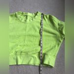 Lululemon cropped sweatshirt - yellow - size 8 Photo 2