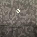 Lululemon Wunder Under Black Cheetah Capri Leggings Size 4 Photo 5