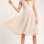 Lulus  Jacqueline Champagne Floral Embroidered‎ Backless Midi Dress SIZE SMALL Photo 0