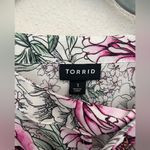 Torrid Size 1 Georgette Bow Tie Blouse Top Floral Print with Peonies Photo 6