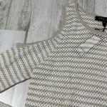 Romeo + Juliet Couture Romeo + Juliet cold shoulder cable knit sweater size S NWT Photo 4