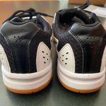 ASICS Volleyball / Court Shoes Photo 3