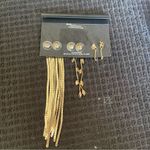 Free Press  set of 3 gold tone floral design earrings NEW Photo 2