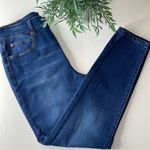 Tahari  Ella high rise skinny jeans.  Size 8. Photo 2