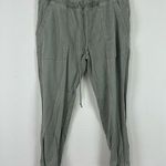 Bella Dahl Green Pocket Jogger - Olive Grove Lightweight, L Photo 0