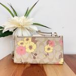 Coach NWT  Tech Wallet In Signature‎ Canvas With Floral Cluster Print Photo 1