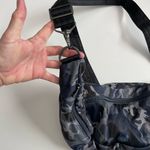 Lug Purse Boomerang Bag Crossbody Sling Pockets Adjustable Camo Grey Black Blue Gray Photo 4