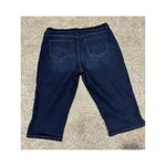 Gloria Vanderbilt All Around Slimming Effect Dark Wash Capri Jeans - Size 18W Photo 1