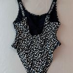 Calvin Klein Women's Black and White One-Piece Swimsuit - Size Medium Photo 11